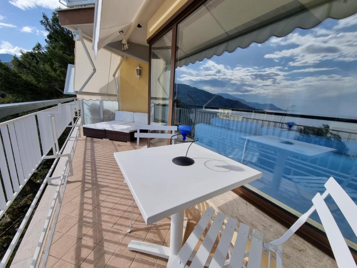 Sea And Monaco Charme View On The Beach Ventimiglia Buitenkant foto