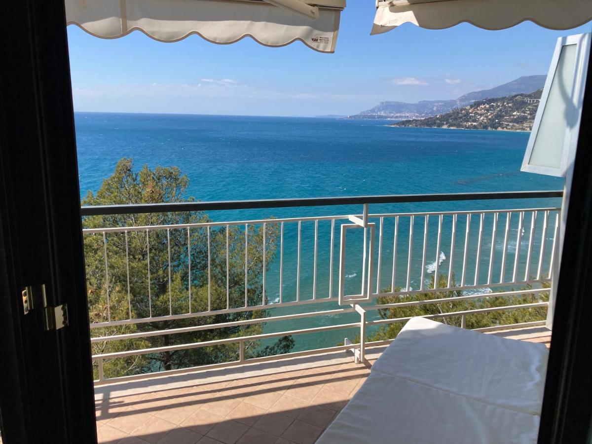 Sea And Monaco Charme View On The Beach Ventimiglia Buitenkant foto